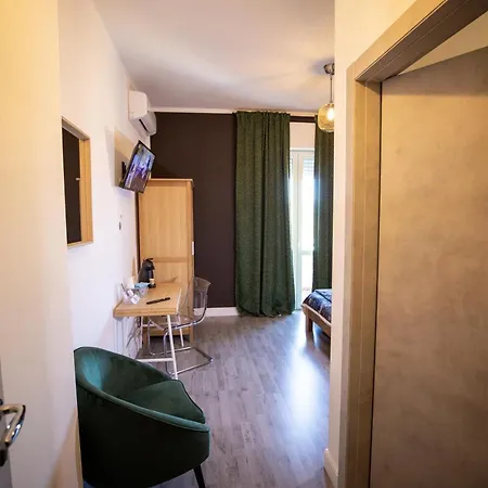 Bru Πεσκιέρα ντελ Γκάρντα