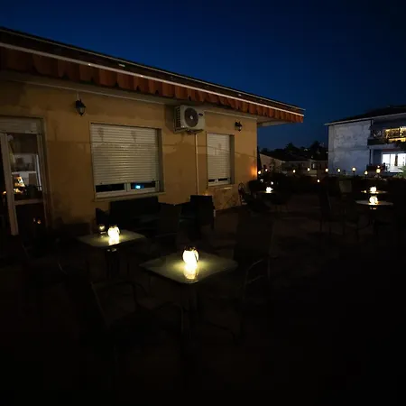Bru Guest house *